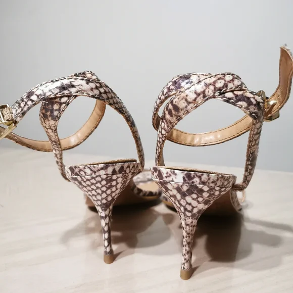 Report Signature Heels - Picture 5 of 10